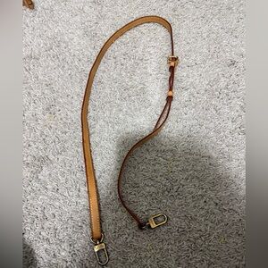 Louis Vuitton crossbody Strap A20